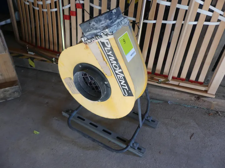 Plymovent - Radialventilator mit Gestell